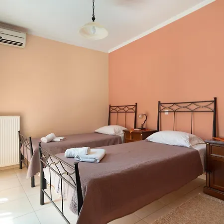 Apartment Lakis Superior *