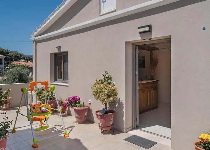 Lakis Superior 公寓 Spartokhórion